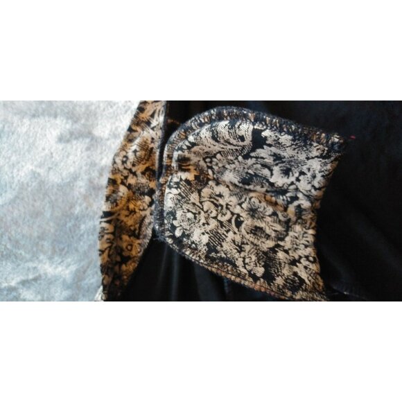 New Made in Heaven Plus Size 1X Black Ivory Floral Open Front Cardigan Sweater - Picture 5 of 8